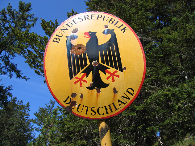 Offenbar unbeliebtes Grenzzeichen